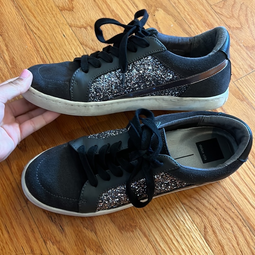 Dolce Vita Sparkly Suede Sneaker W10